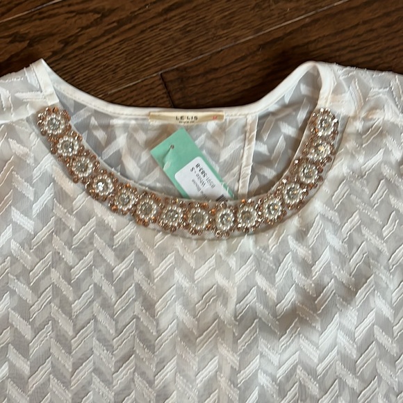 Le Lis Irvin Embellished Neckline Blouse- NWT - Picture 2 of 6